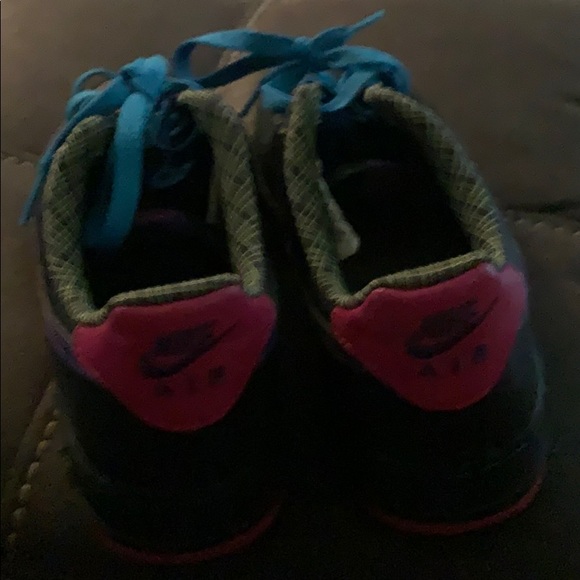 Af1 - Picture 3 of 4